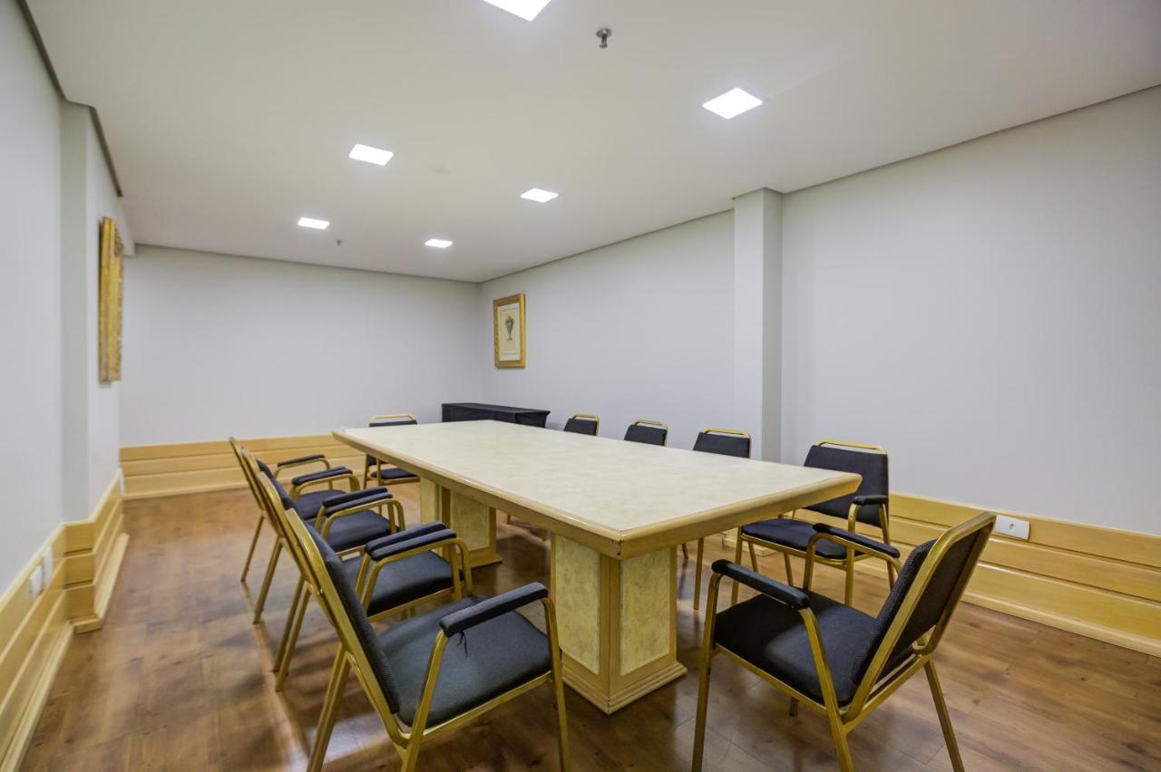 Slaviero Flat 4* Londrina