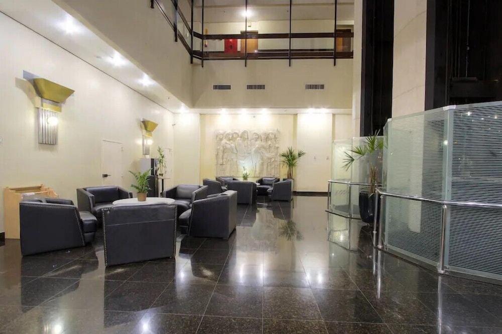 Slaviero Flat